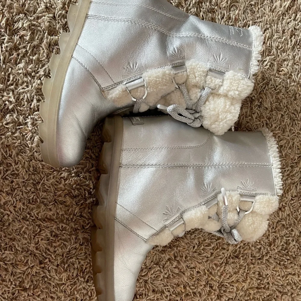 SOREL - FROZEN II WINTER WEDGE BOOTS SIZE 7.5
